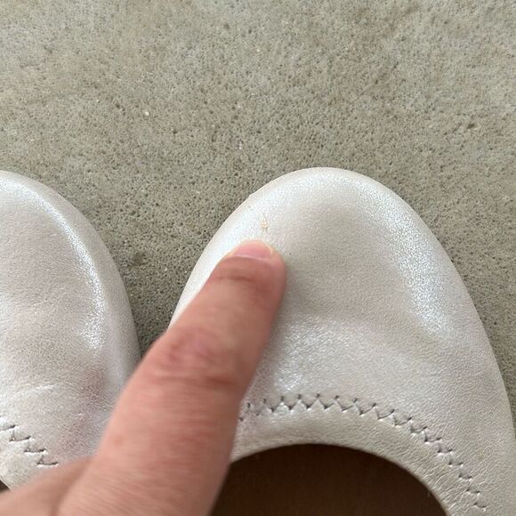 L.L. Bean Leather Metallic Flats Women’s Size 9.5 - Picture 4 of 7